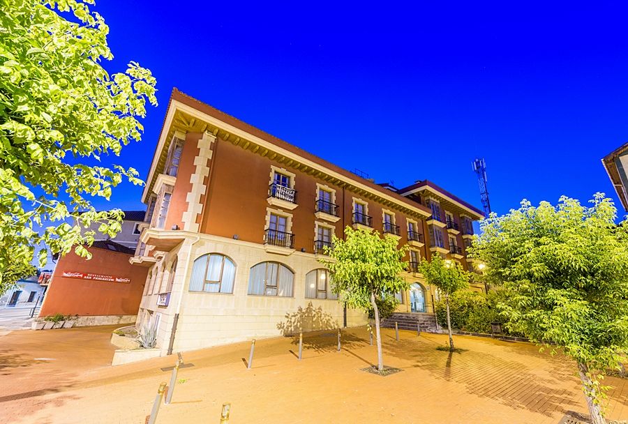 Tryp Bilbao Sondika Hotel Экстерьер фото